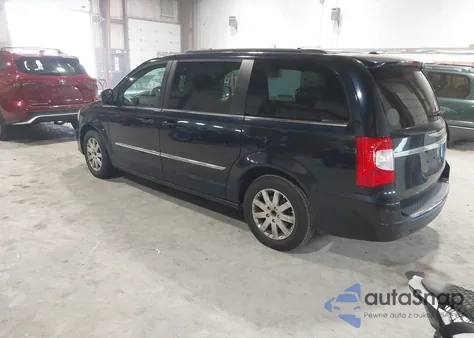 2011 Chrysler Town & Country Touring-L z USA, uszkodzony, nr VIN 2A4RR8DG6BR739802